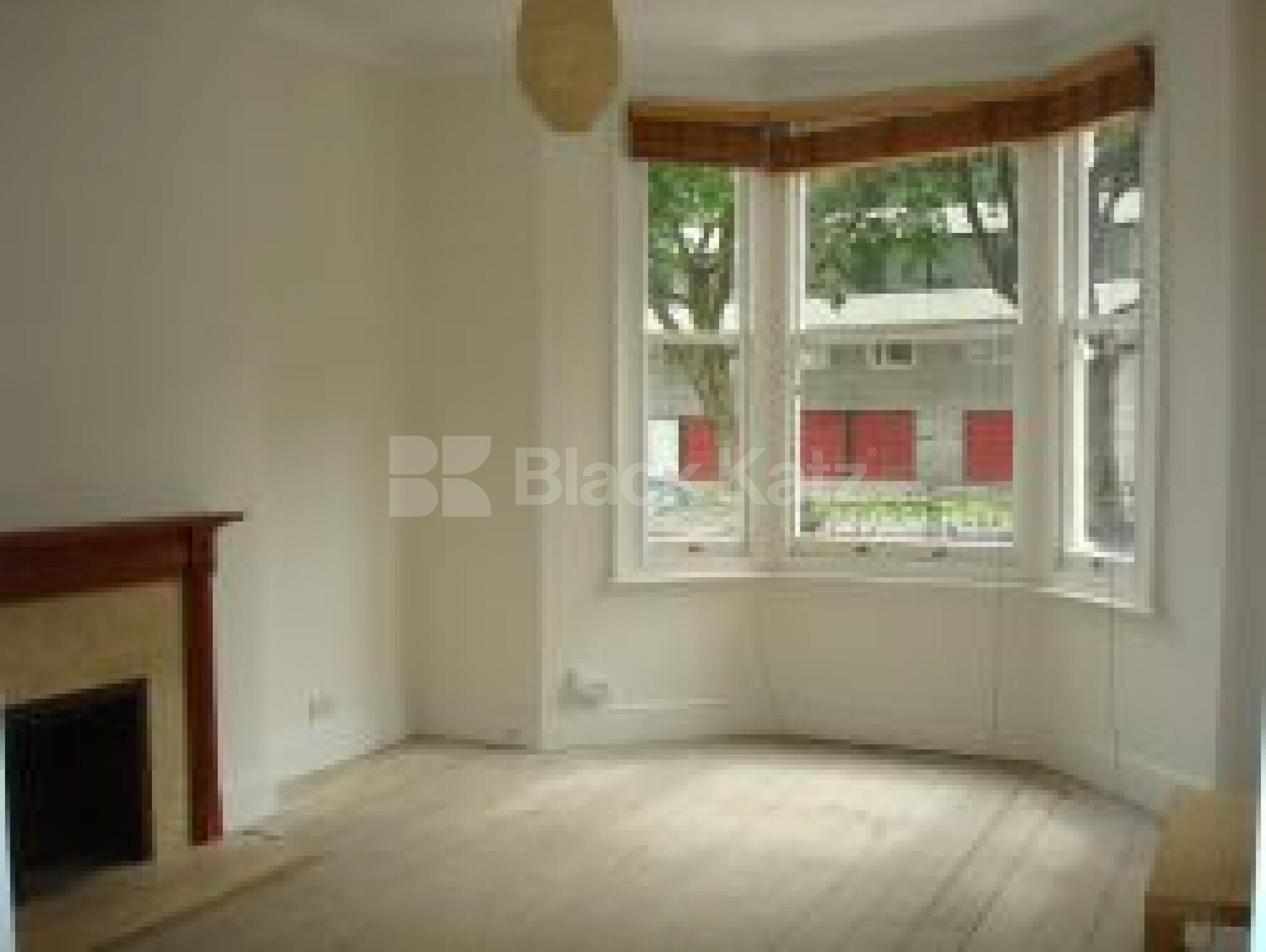 			VIEWINGS HIGHLY RECOMMENDED, 2 Bedroom, 1 bath, 1 reception Flat			 Mansfield Road, BELSIZE/HAMPSTEAD HEATH NW3